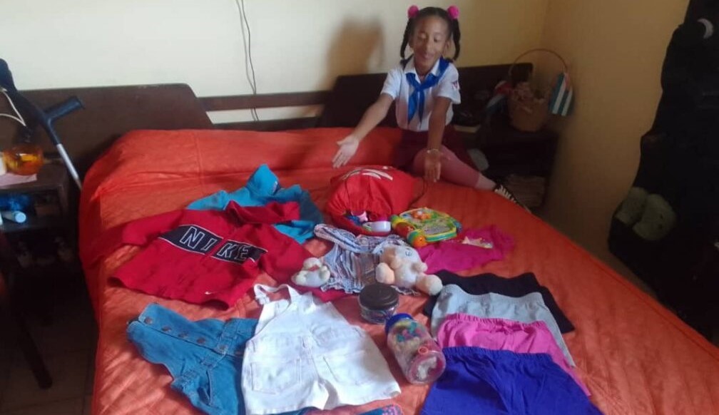 Valeria también aporta