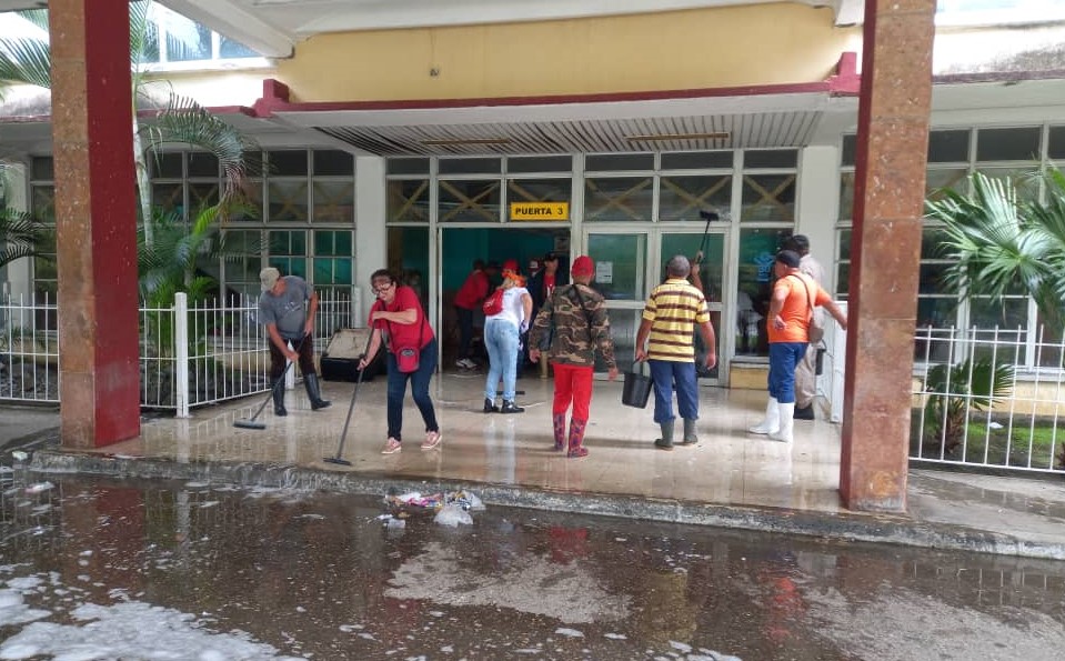 Jornada de higienización masiva en Hospital Clínico Quirúrgico de Villa Clara