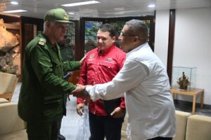 Encuentro de Díaz-Canel con jóvenes venezolanos que aman y ayudan a Cuba