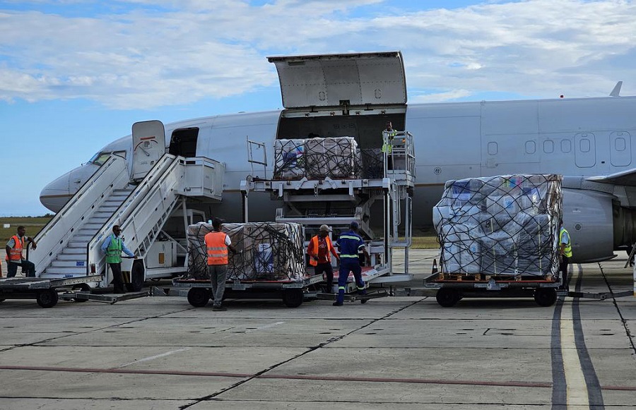 En Santiago de Cuba donativo para damnificados por Melissa