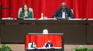 Analizan parlamentarios cubanos temas medulares en el orden económico y social