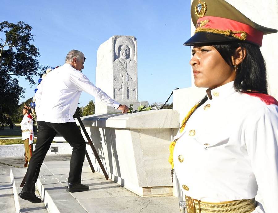 Tributo a Maceo en el Cacahual