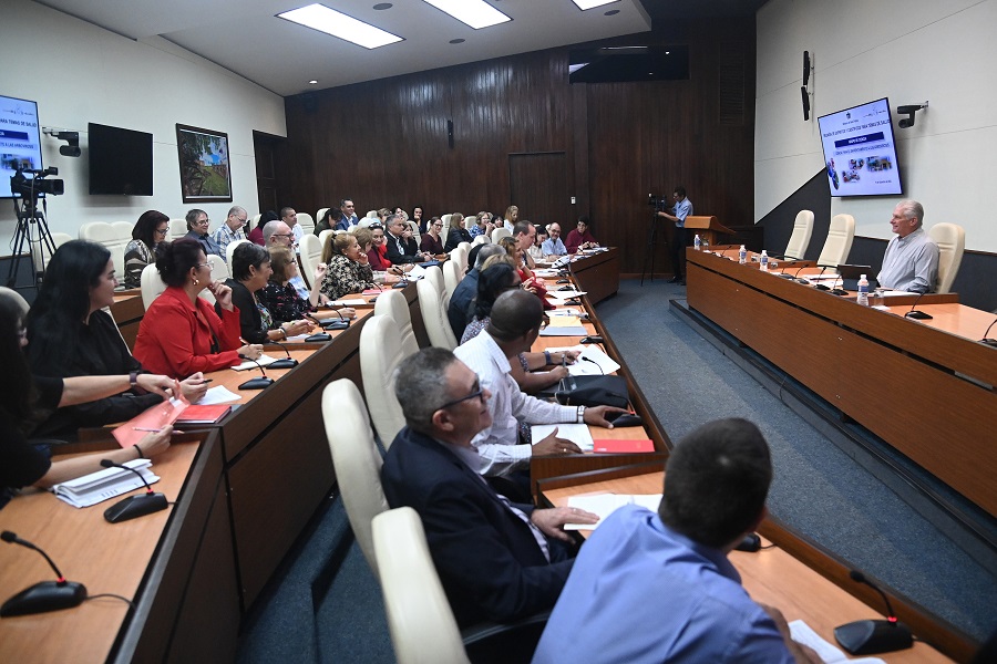 Encuentro de expertos y cinetíficos