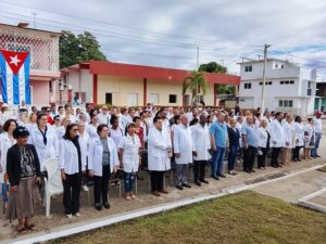 Distinguen en Morón la creación del Programa del Médico y la Enfermera de la Familia