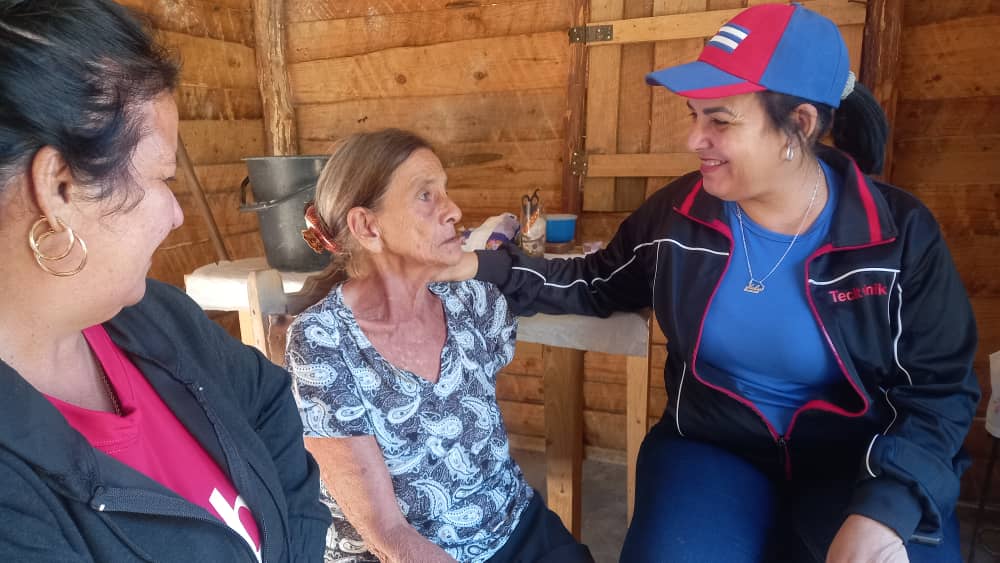 Marilú ya no se moja al pie de la montaña