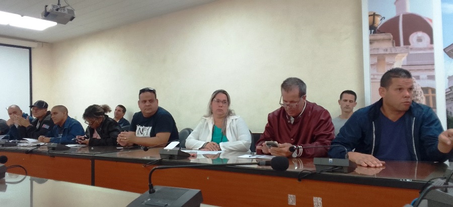 Cienfuegos garantiza vitalidad de servicios ante disminución de combustibles