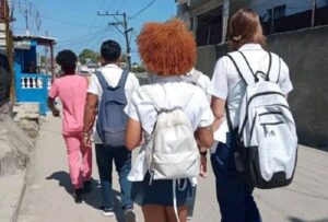 estudiantes de medicina en los barrios de Cuba
