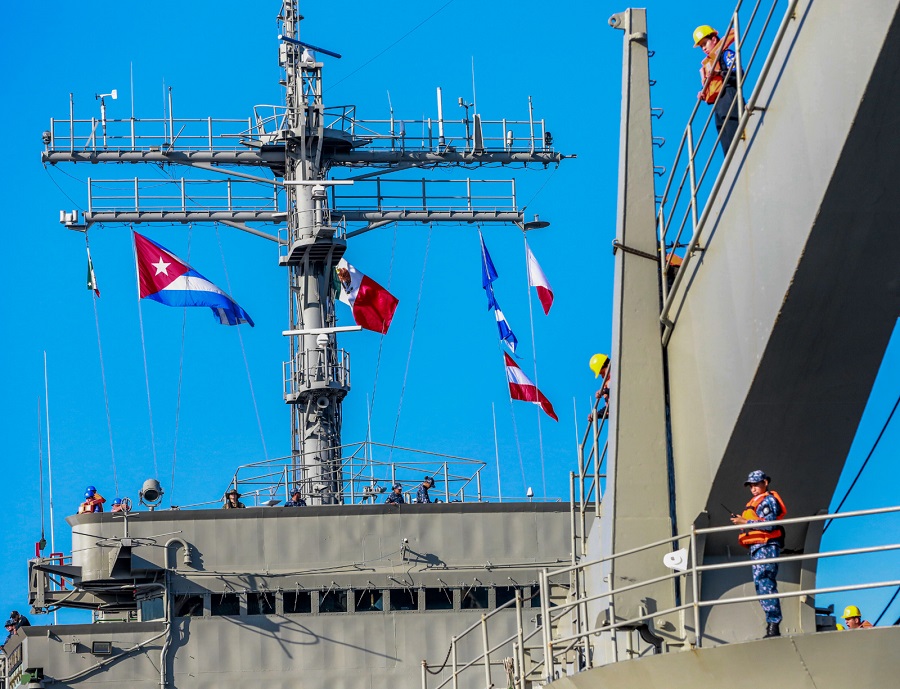 En puerto de La Habana, segundo envío marítimo de ayuda procedente de México
