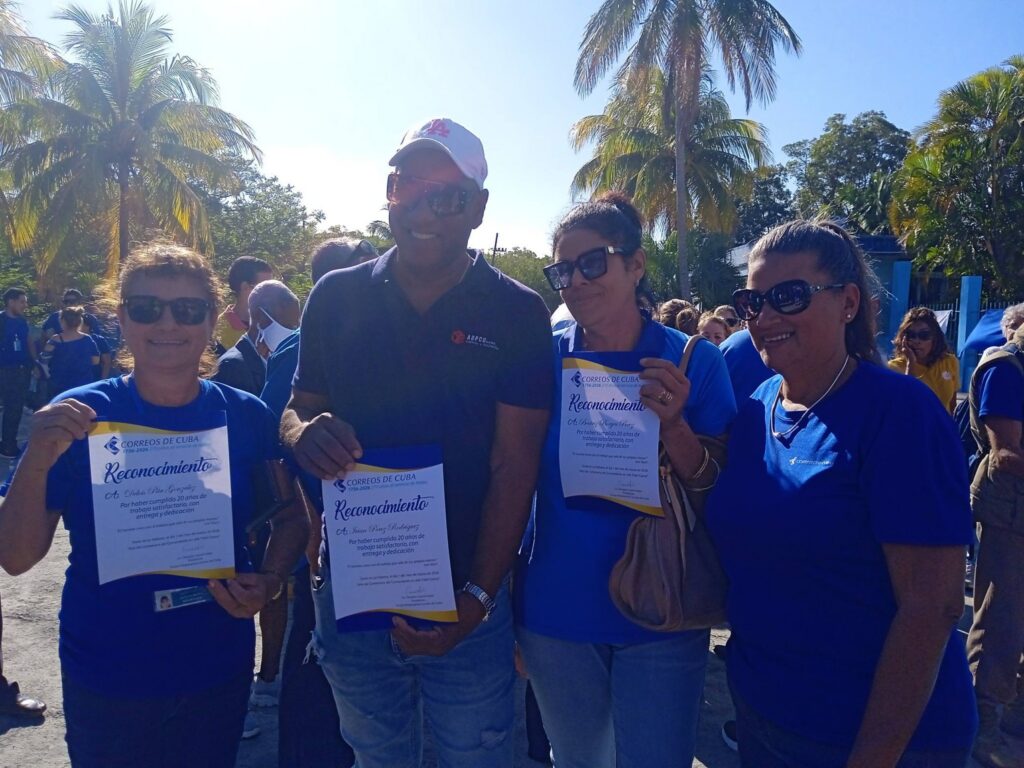 Fotos Grupo Empresarial Correos de Cuba