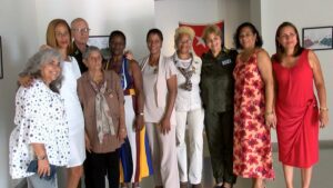 Reconocen a trabajadores civiles de la defensa en el MININT