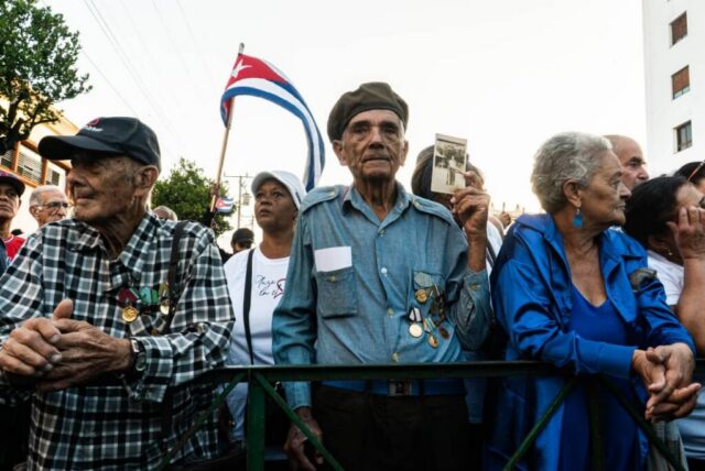 Acto por el Aniversario 65 de la proclamación del carácter socialista de la Revolución Cubana