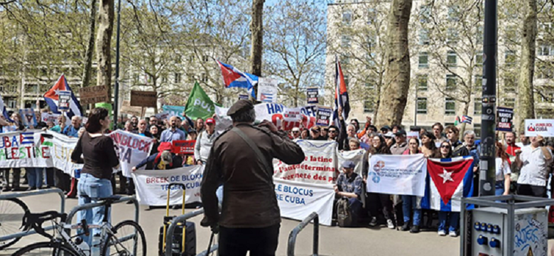 Protestan en Bruselas contra el bloqueo de EE.UU. a Cuba