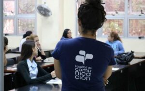 Convocan a examen de captación para la carrera de Periodismo en Cuba