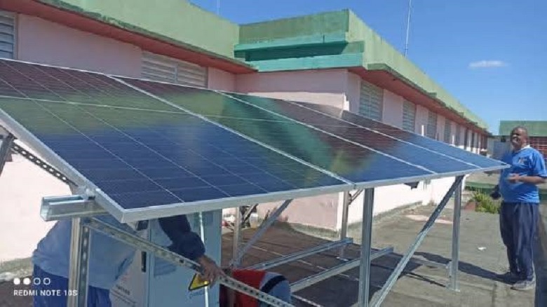 Sistemas fotovoltaicos en Granma