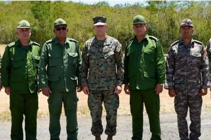 Informan Fuerzas Armadas Revolucionarias sobre reunión con Comando Sur de Estados Unidos