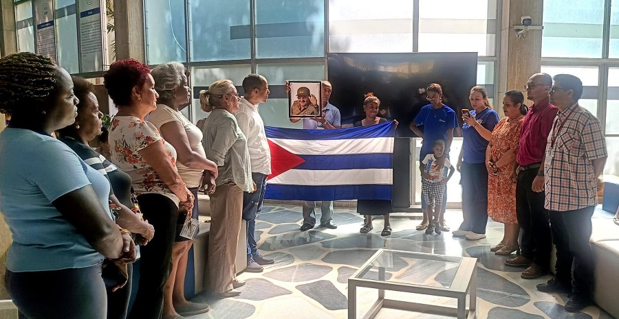 Condenan trabajadores en La Habana infame acusación contra el Líder de la Revolución