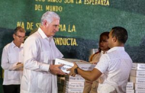 Respaldo del pueblo a su Patria, el mayor homenaje a Martí