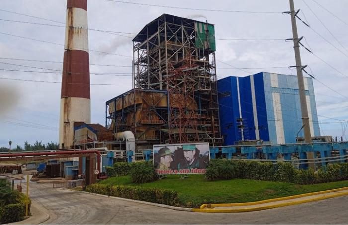 Termoeléctrica Guiteras en enfriamiento para evaluar avería en caldera