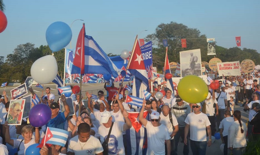 Grandiosa manifestación de cubanía desde la Plaza del Che