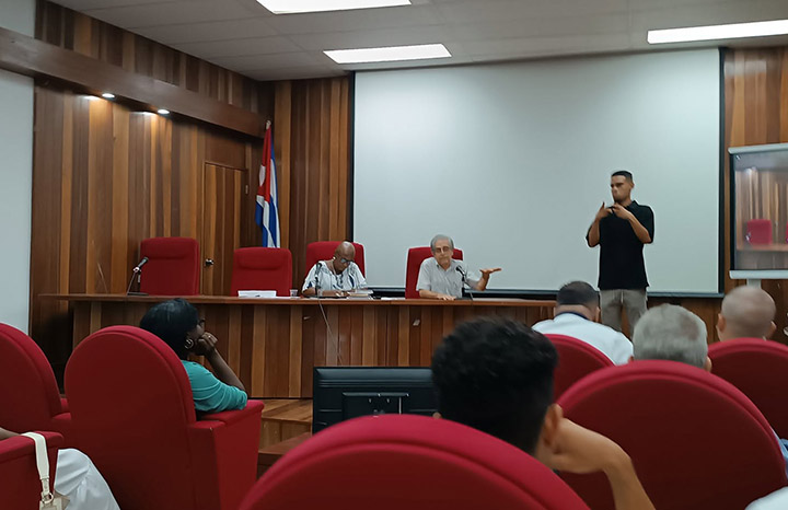 Denuncian mujeres cubanas en foro virtual impacto del bloqueo contra la Isla