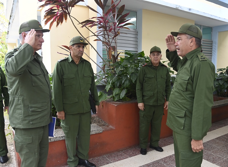 Díaz-Canel visita Zona de Defensa en el municipio habanero de Playa