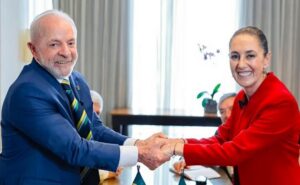Conversan presidentes de Brasil y México