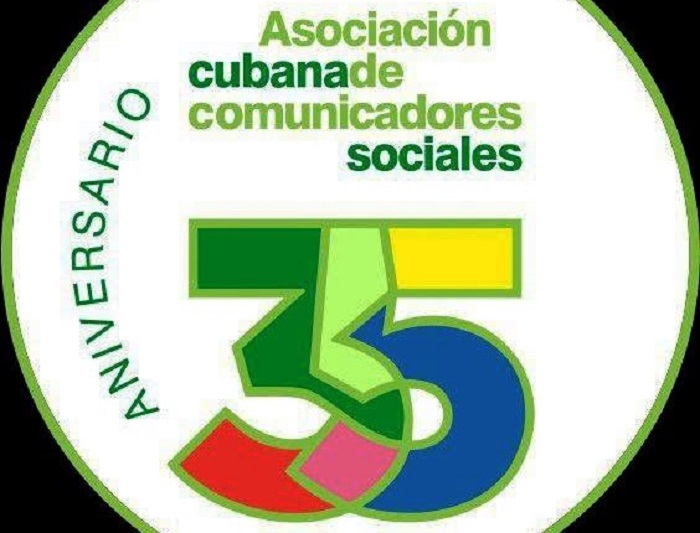 De propagandistas a comunicadores sociales, 35 años de retos