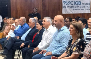 Asiste Presidente Díaz-Canel al acto por el aniversario 40 del CIGB