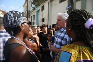 Articular todas las fuerzas en la comunidad