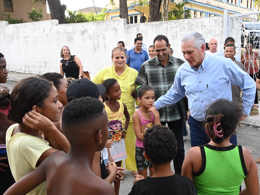 Díaz-Canel en regla y Guanabacoa