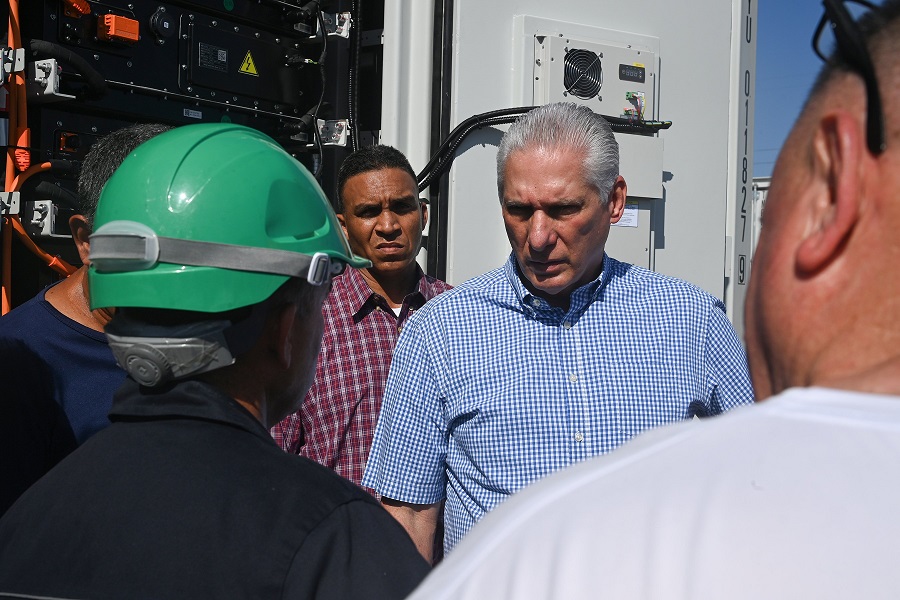 Díaz-Canel recorre entidades hidráulicas y del sector eléctrico en La Habana