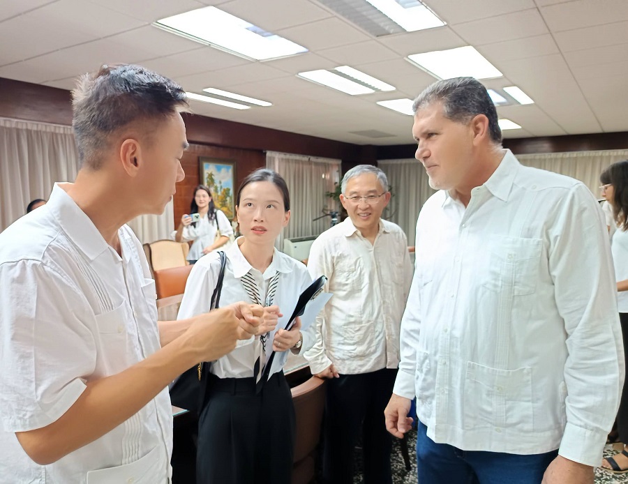 China realiza nuevo donativo de sistemas fotovoltaicos
