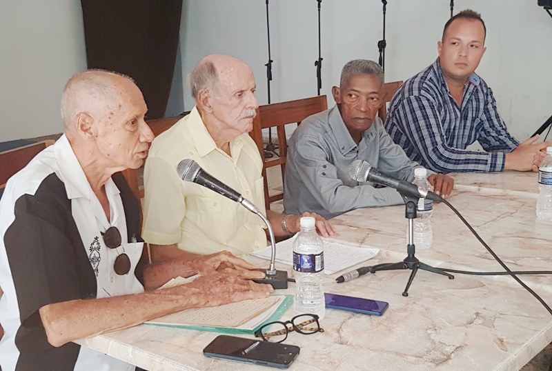 Presentado libro, Fidel 42 horas en Camagüey