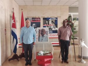 Rinde homenaje Valdés Mesa a dirigente sindical Luis Manuel Castanedo Smith