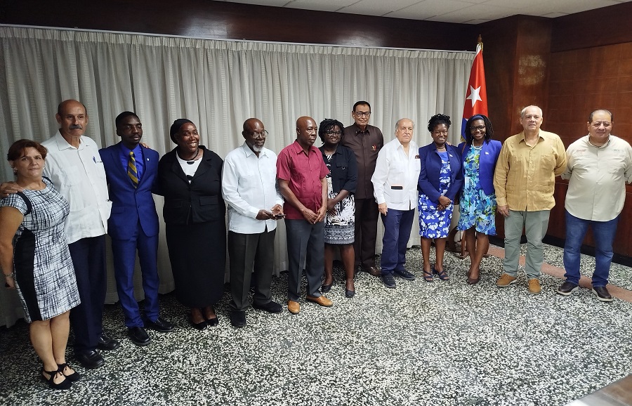 En Cuba ayuda solidaria de México y Caricom