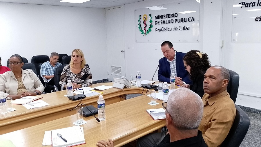 Cuba comparte experiencia en enfrentamiento al Ébola con la República Democrática del Congo