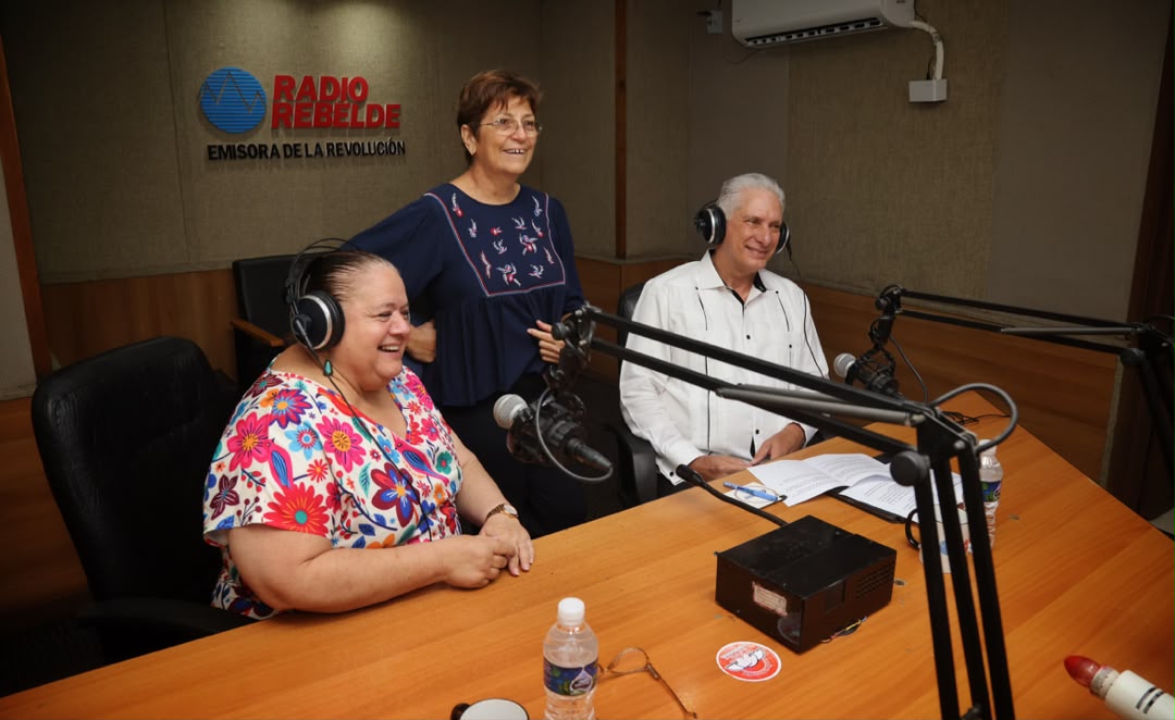 Díaz-Canel vista Radio Rebelde