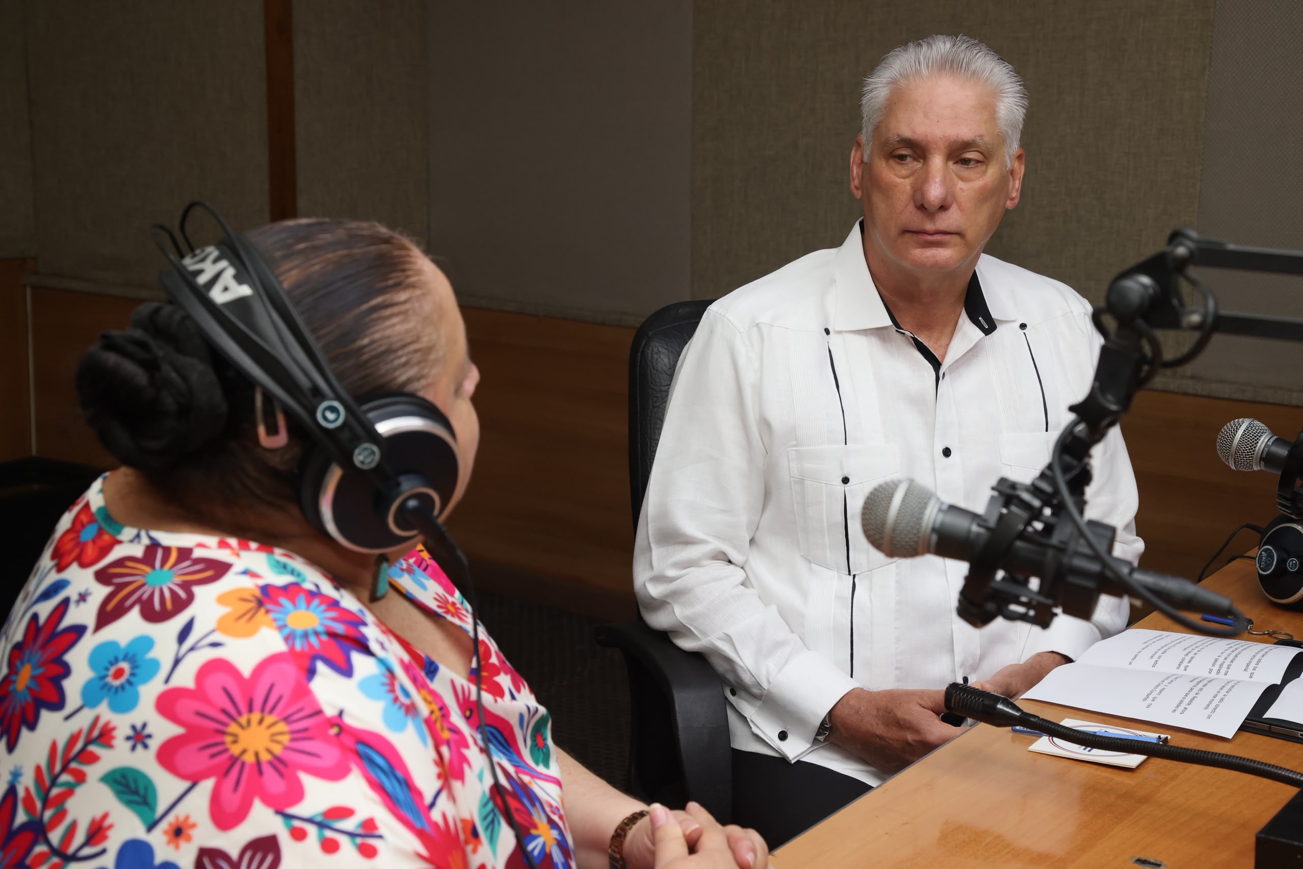 Díaz-Canel en Radio Rebelde