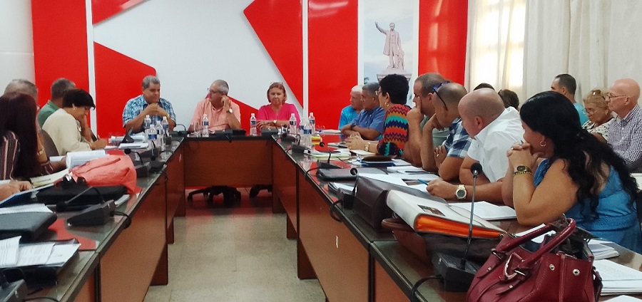 Esteban Lazo envía mensaje a los cienfuegueros