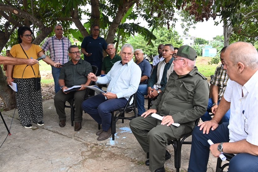 Chequea Díaz-Canel rehabilitación de la fuente de abasto de agua Cosculluela