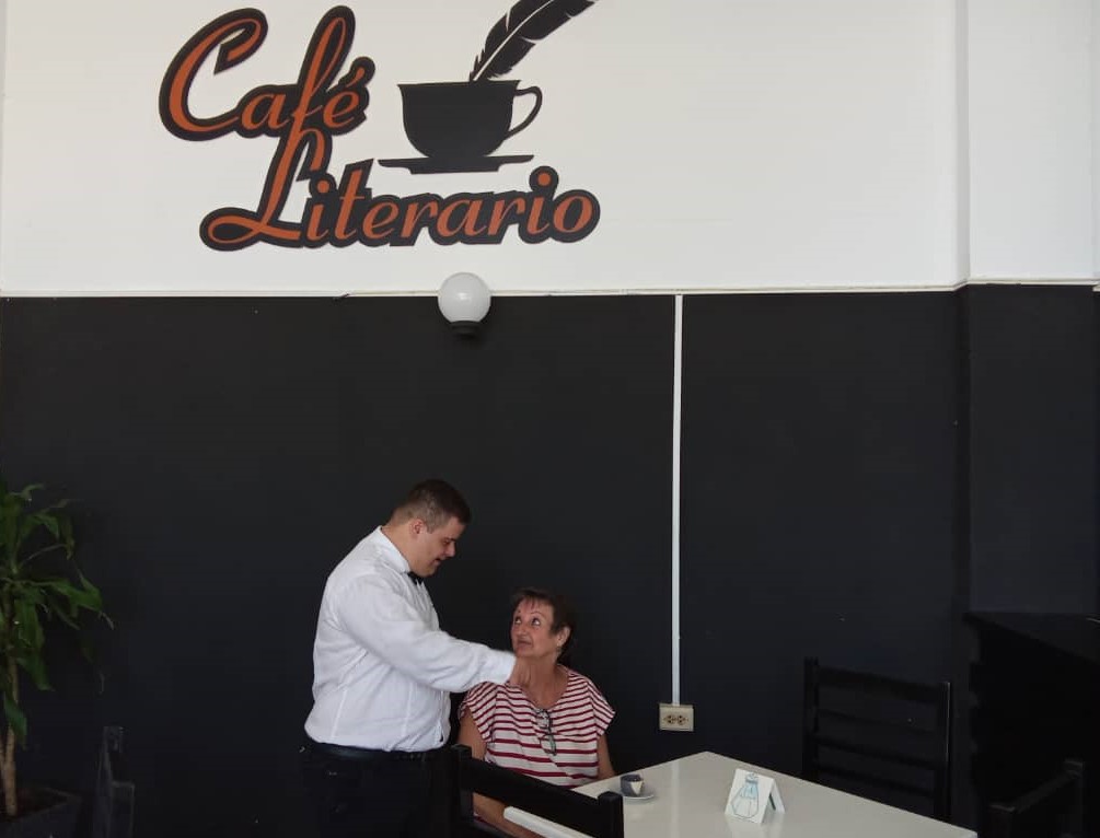 Un Café Literario que apuesta por la inclusión y el amor