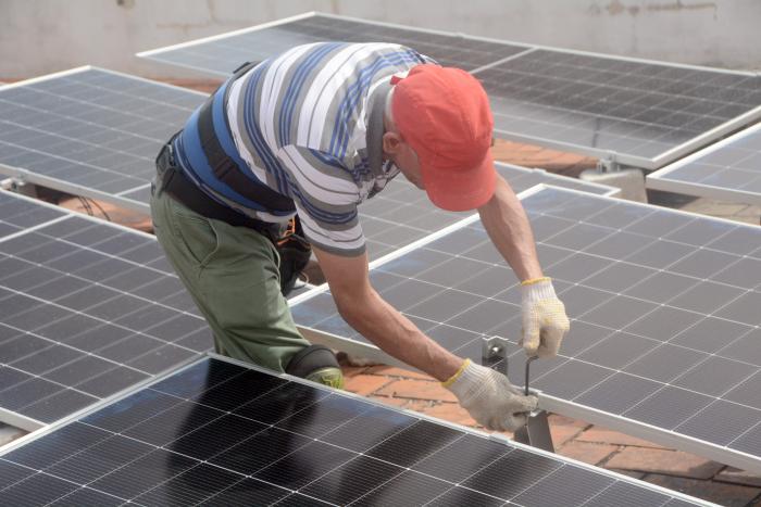 Paneles fotovoltaicos para independizar el bombeo de agua del Sistema Eléctrico Nacional
