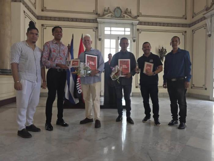 Santiago se convierte nuevamente en la capital de la radio hecha por jóvenes