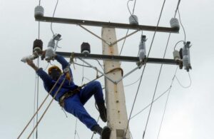 trabajador eléctrico