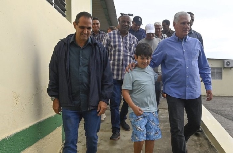 Da seguimiento Díaz-Canel a programa integral para enfrentar la situación del abasto de agua