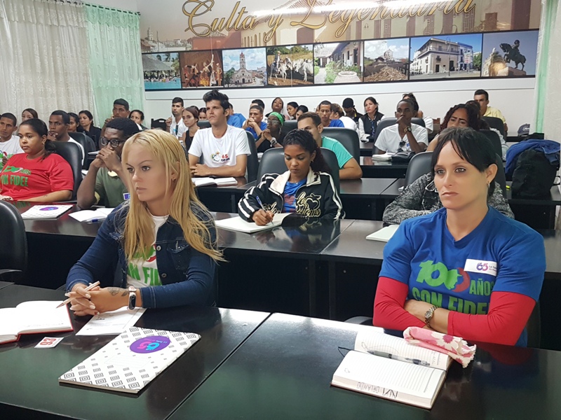 Hacer es la talla joven en Camagüey