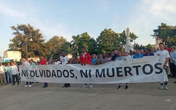 homenaje a víctimas de Barbados