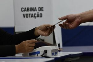 Autoridades reportan normalidad en comicios brasileños