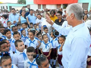 Preside Díaz-Canel acto de iniciación a la Organización de Pioneros